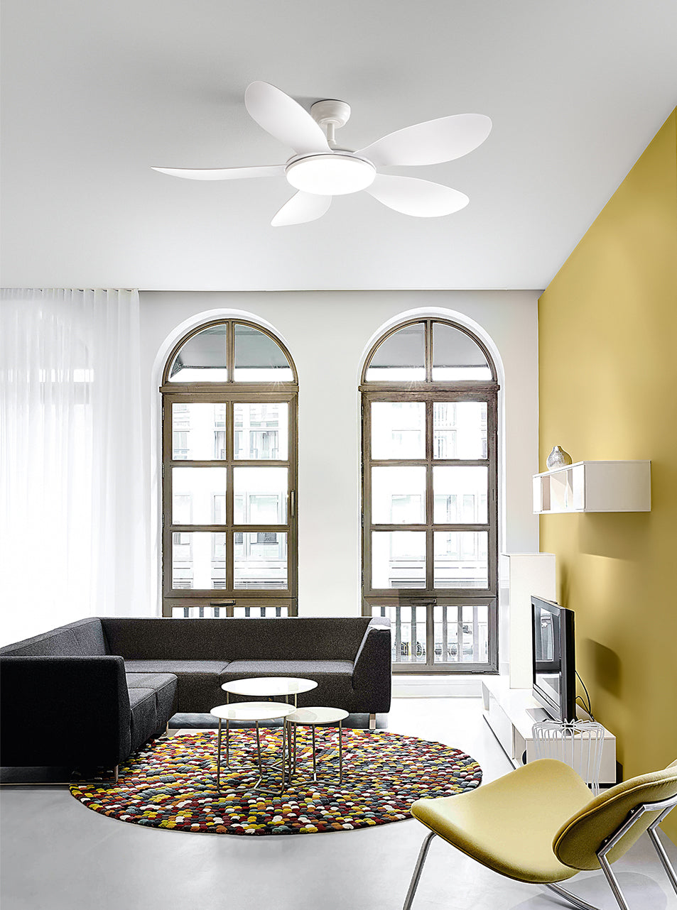 Ventilatore da soffitto bianco con luce led dimmerabile e pale silenziose