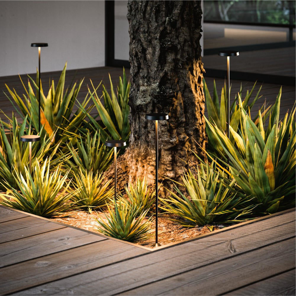 Linea Light Pistillo Lampione da esterno moderno nero o marrone led 3000K