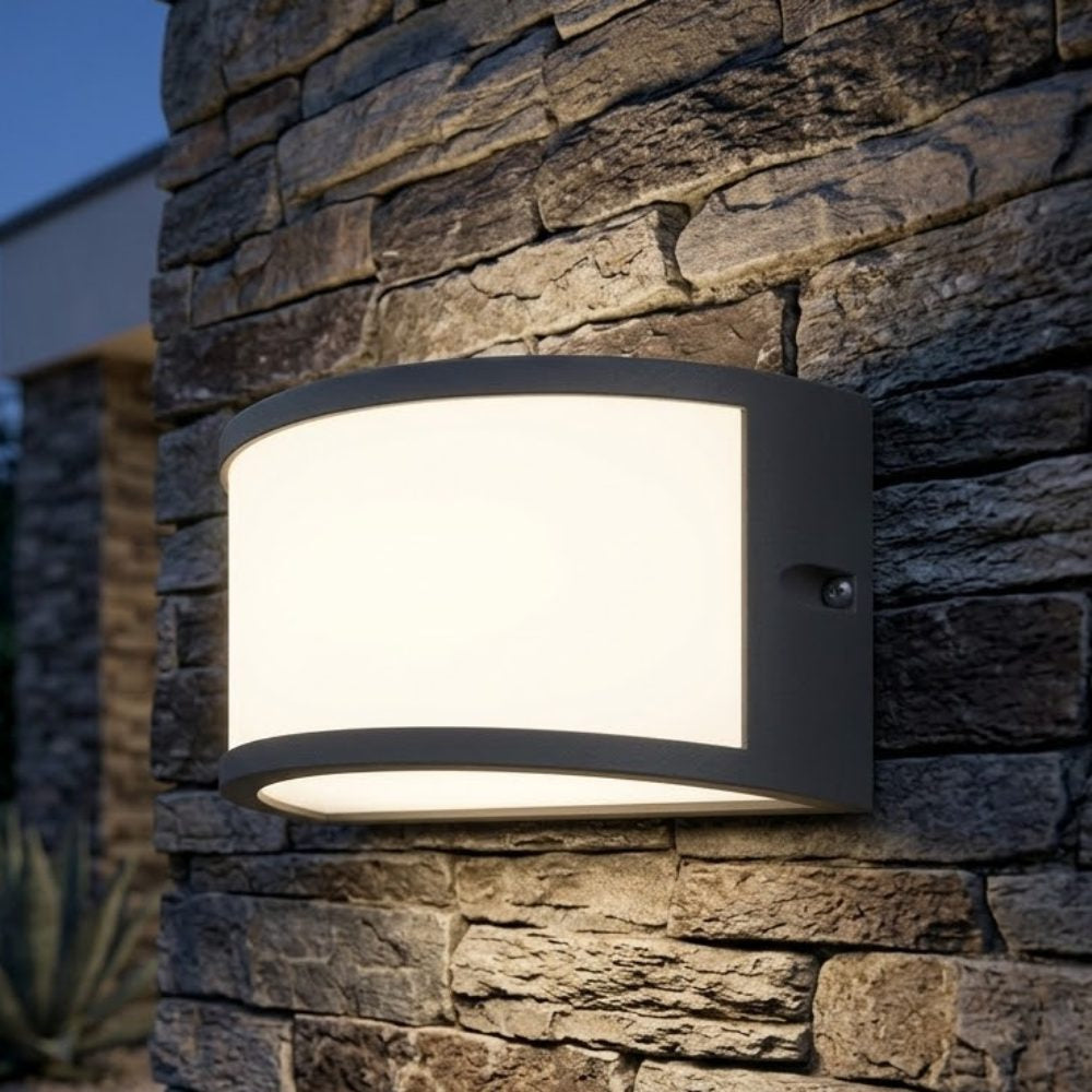 Applique da esterno in alluminio design curvo protezione ip65