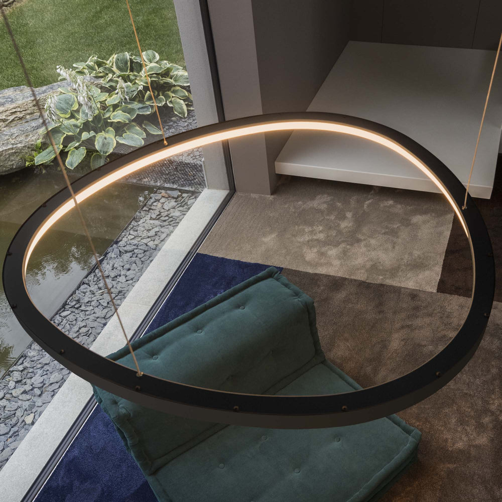 Sospensione in metallo nera con led per ambienti moderni