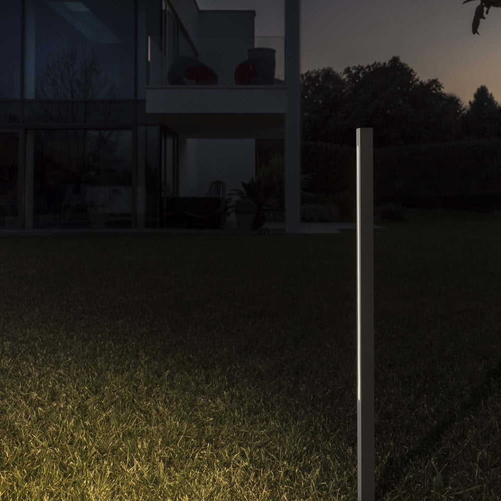 Palo da giardino 160cm luce led picchetto per terreno