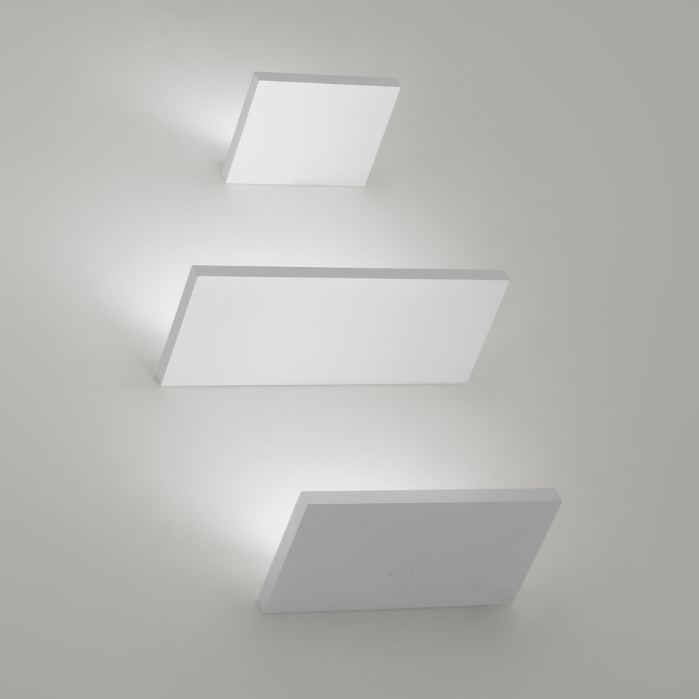 Applique moderna bianca in alluminio con led