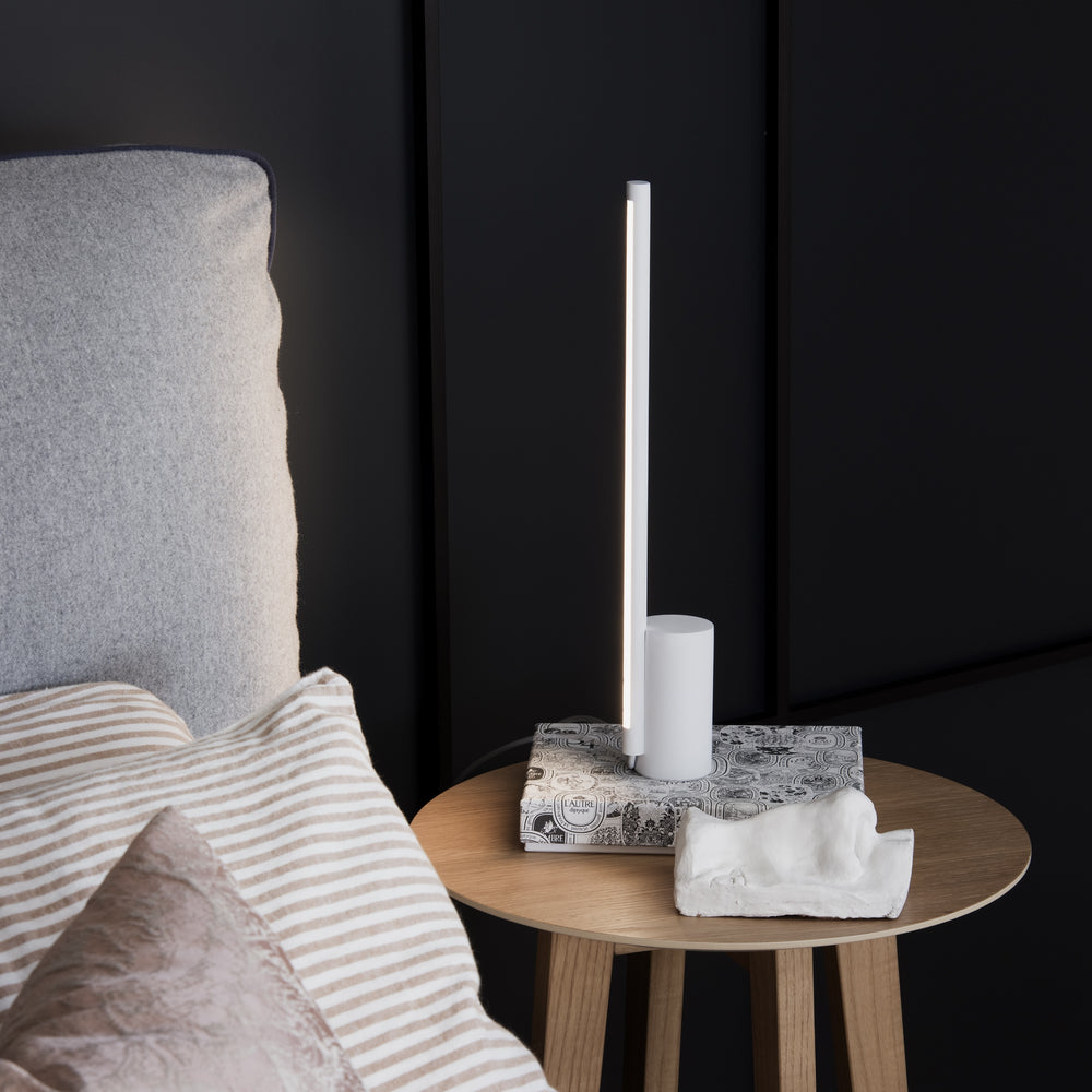 Lampada da tavolo minimal moderna led 12W 3000K 1400lm