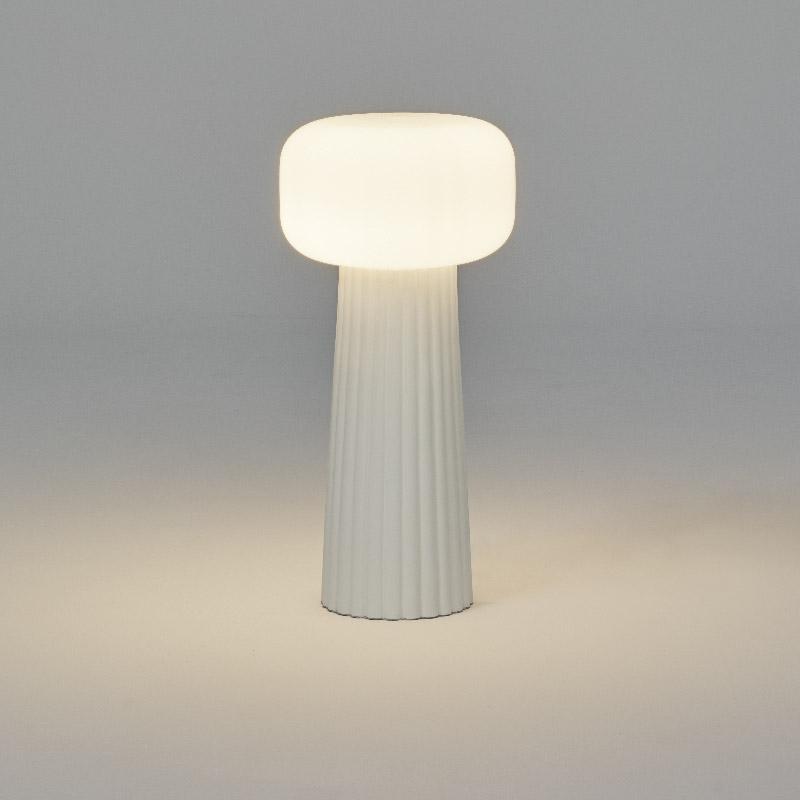 Lampada da tavolo elegante per soggiorno