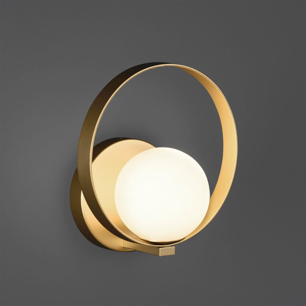 Applique moderno in metallo oro o nero con sfera in vetro
