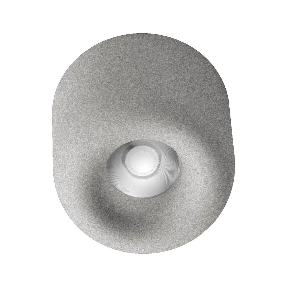 Moderner, dimmbarer LED-Deckenstrahler aus Metall 