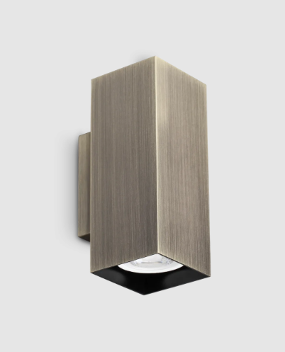 Applique quadrata moderna altezza 15cm o 30cm