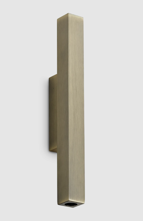 Wandleuchte mit Doppelstrahl-LED in Weiß, Schwarz und Messing