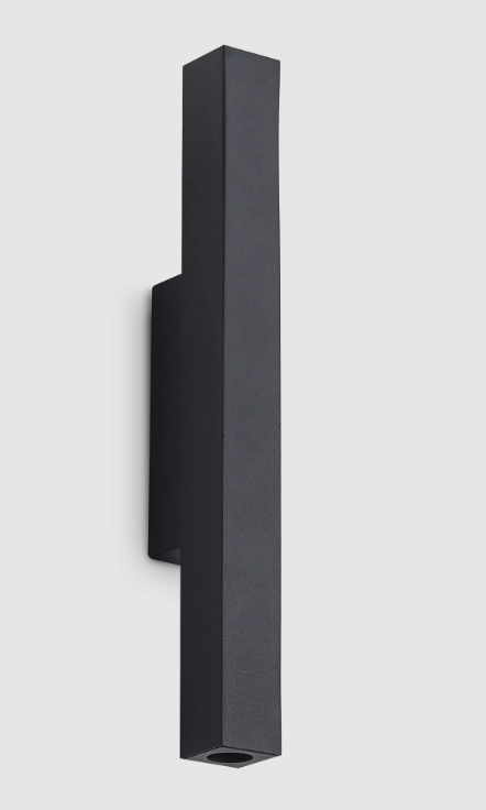 Wandleuchte mit Doppelstrahl-LED in Weiß, Schwarz und Messing