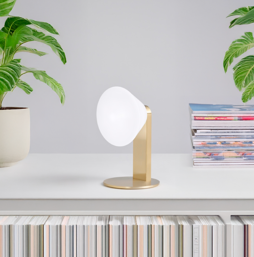 Lampada da tavolo colore oro moderna led 3000k