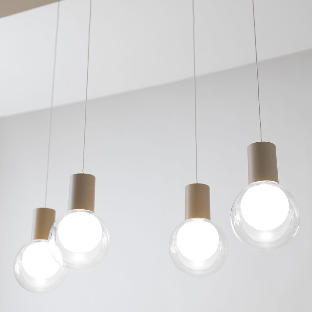 Lineare Pendelleuchte für die Küche mit 7 LED-Leuchten und champagnerfarbener Struktur
