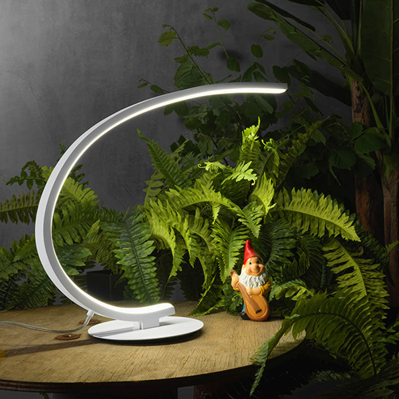 Lampada da tavolo LED moderna minimal di design curvo 12w